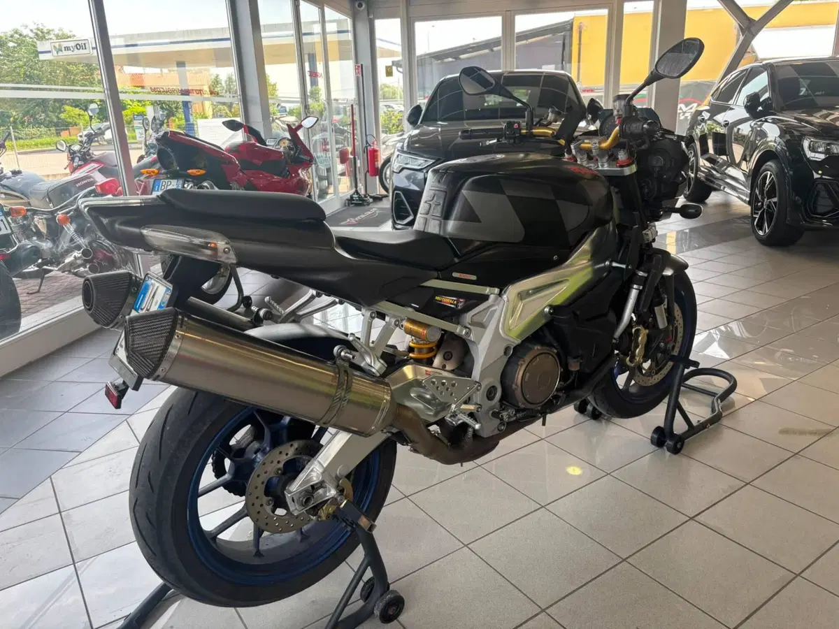 Aprilia Tuono 1000 R (2006 - 10) (3)