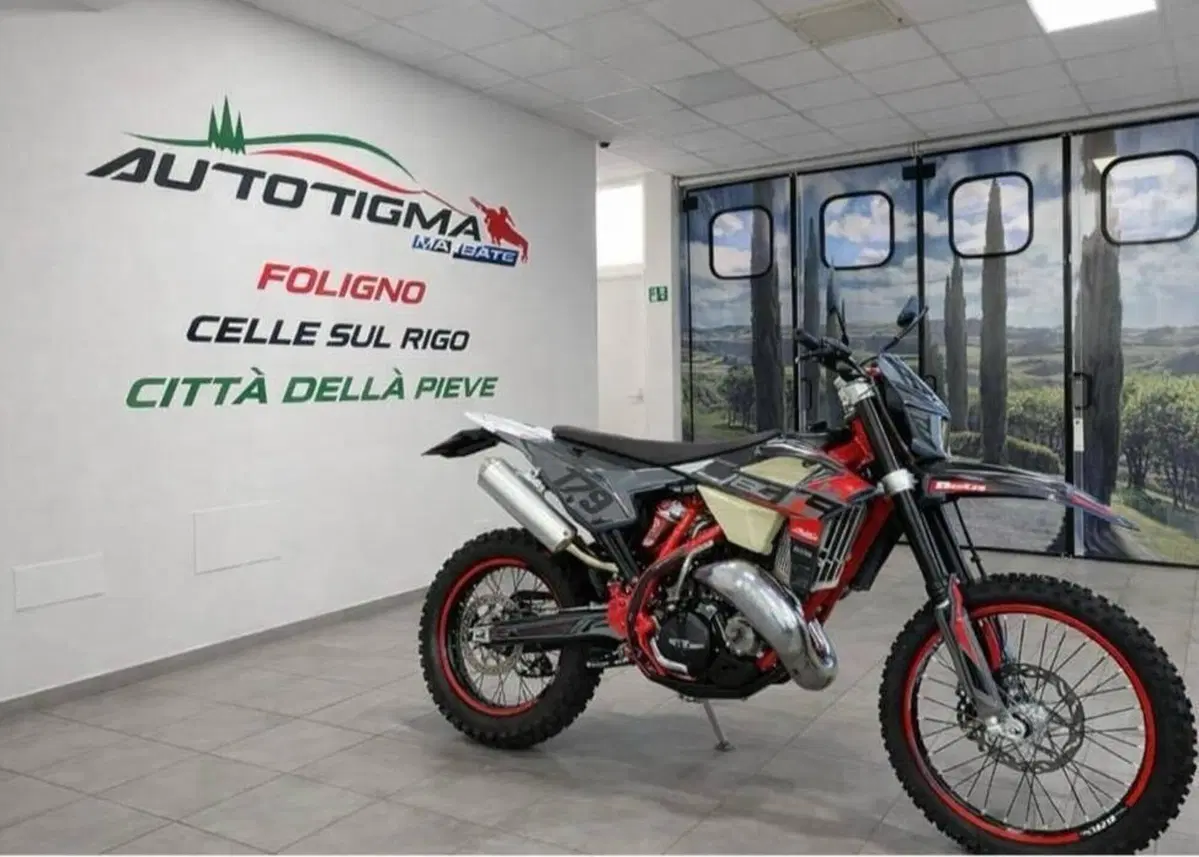 Betamotor RR 125 2T Enduro (2020) (5)
