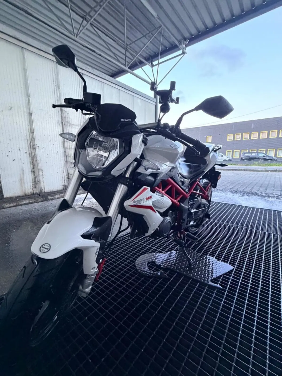 Benelli BN 125 (2018 - 20) (2)