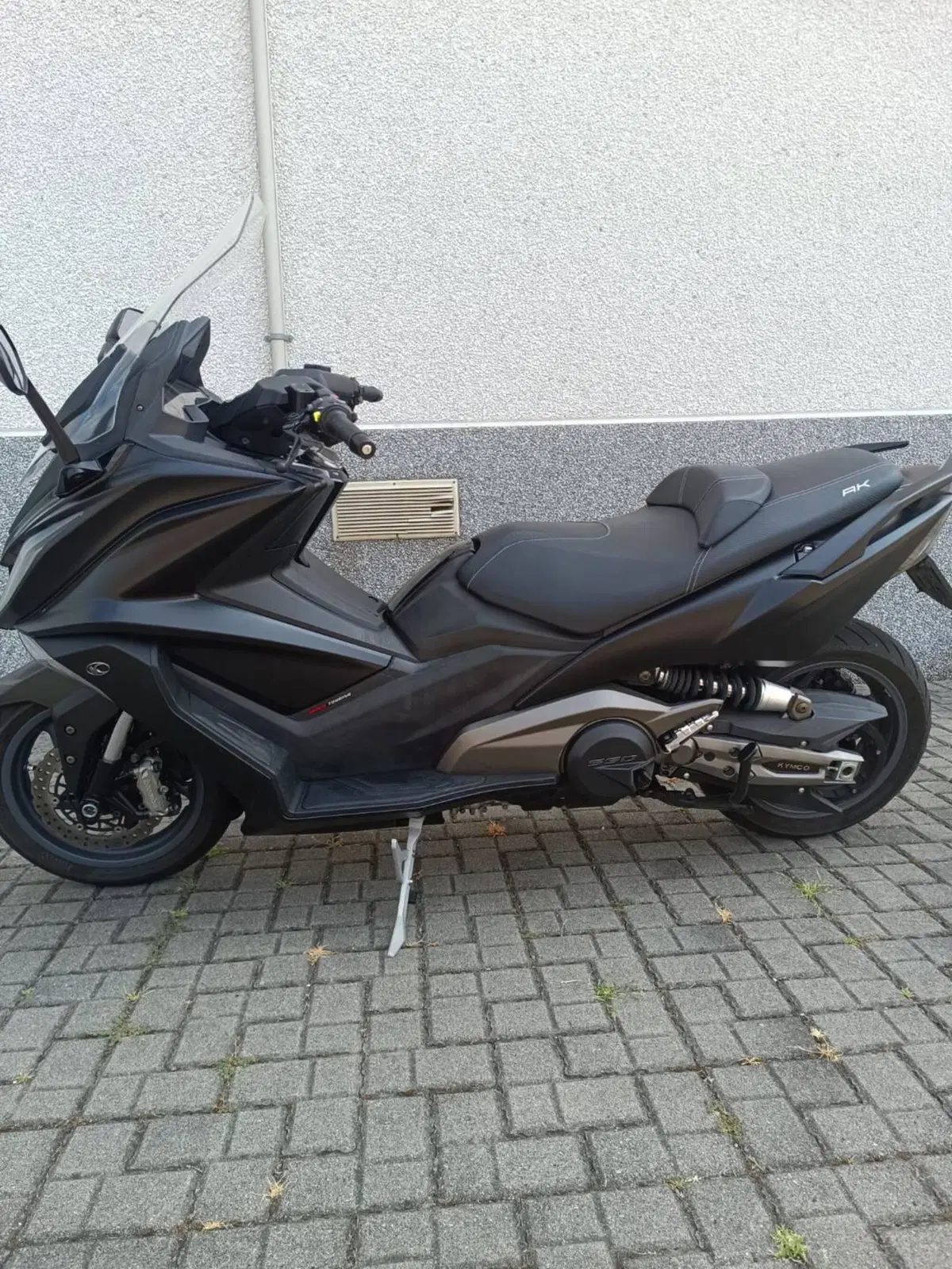 Kymco AK 550 ETS (2021 - 26) (3)