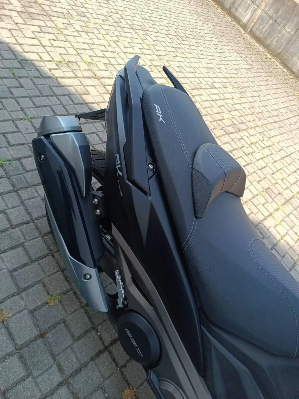 Kymco AK 550 ETS (2021 - 26) (8)