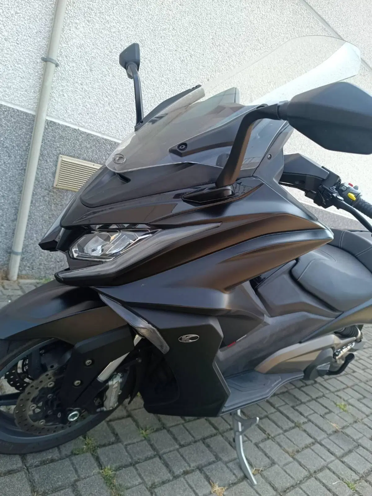 Kymco AK 550 ETS (2021 - 26) (11)