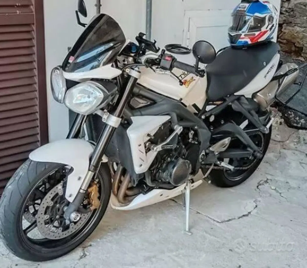 Triumph Street Triple R (2009 - 12)