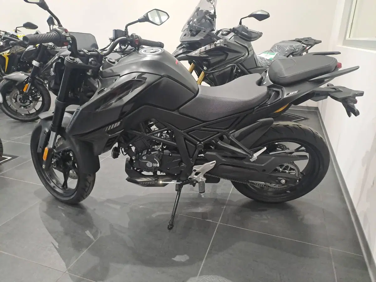 Voge Brivido 125S (2026) (2)