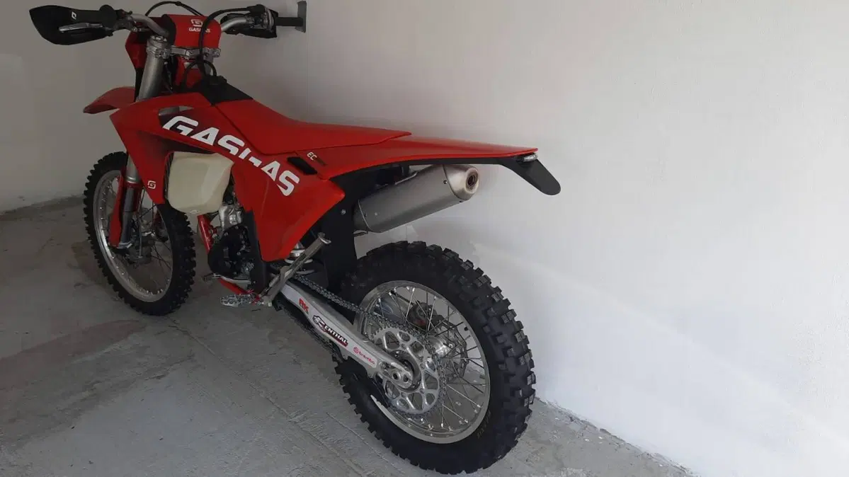 GASGAS EC 250 F (2024) (3)