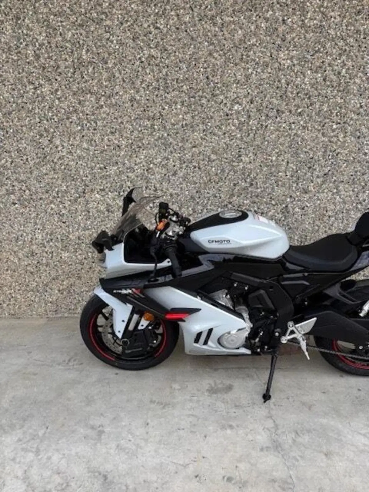 CFMOTO 675SR-R (2025 - 26) (7)