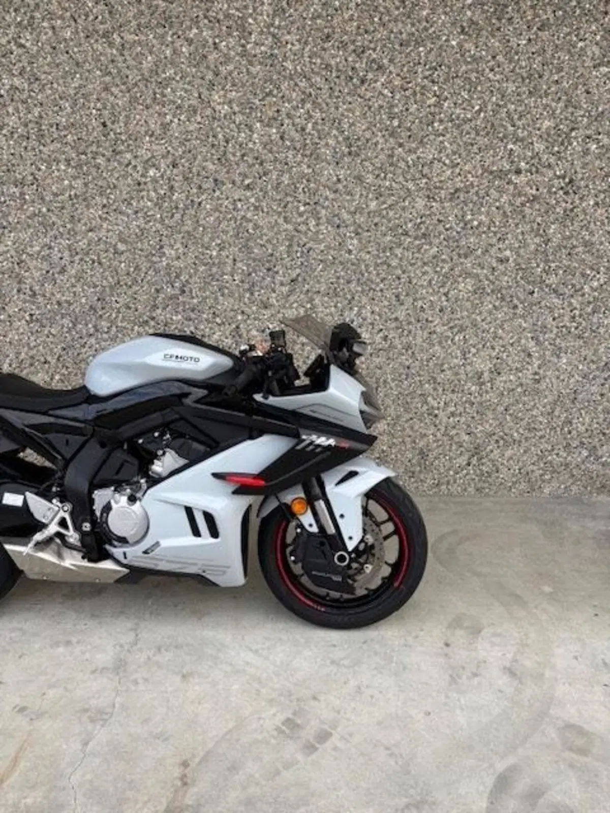 CFMOTO 675SR-R (2025 - 26) (11)