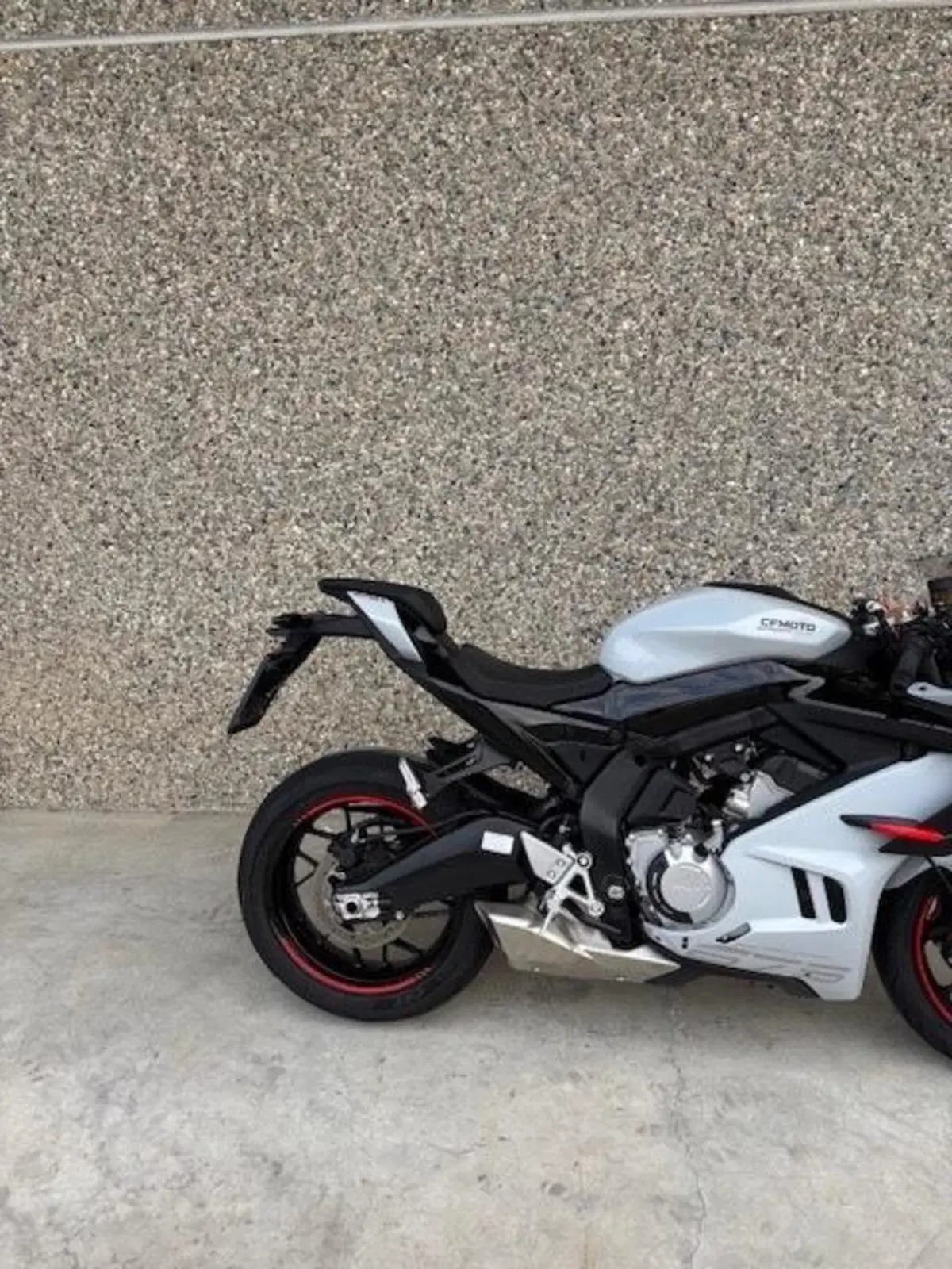 CFMOTO 675SR-R (2025 - 26) (15)