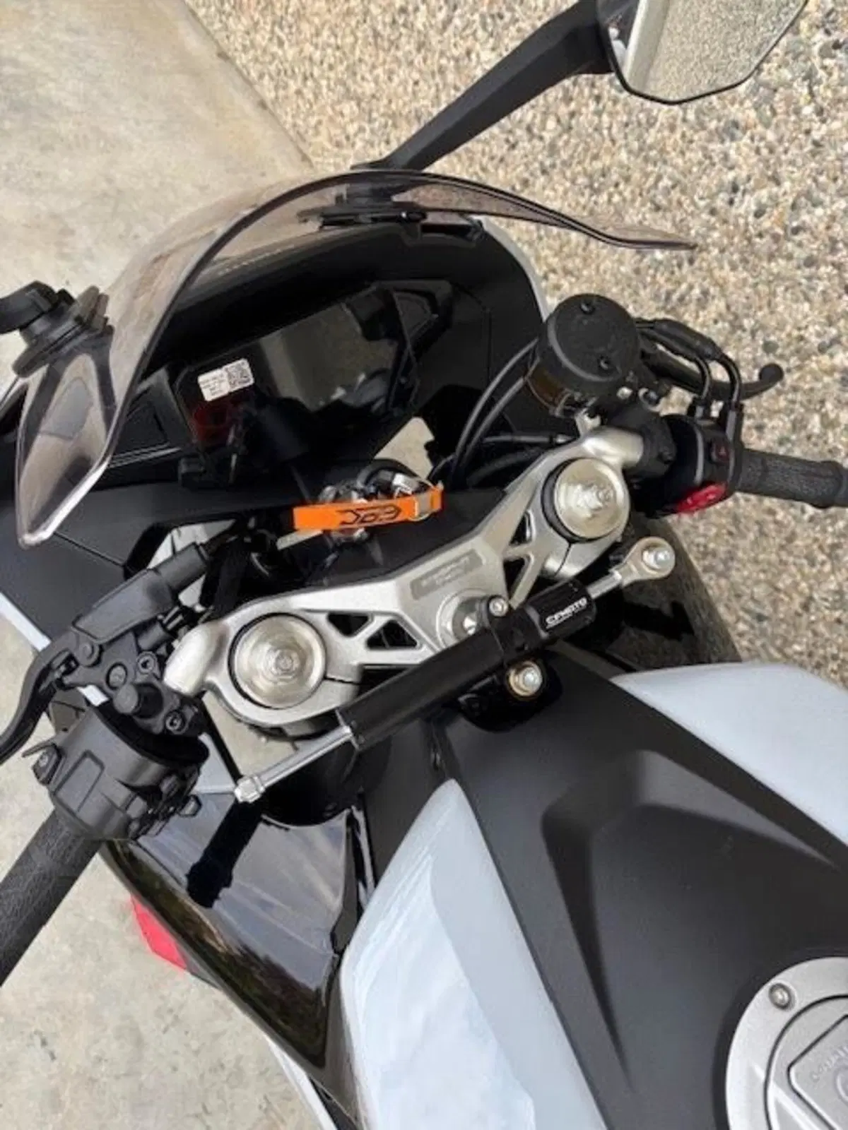 CFMOTO 675SR-R (2025 - 26) (17)