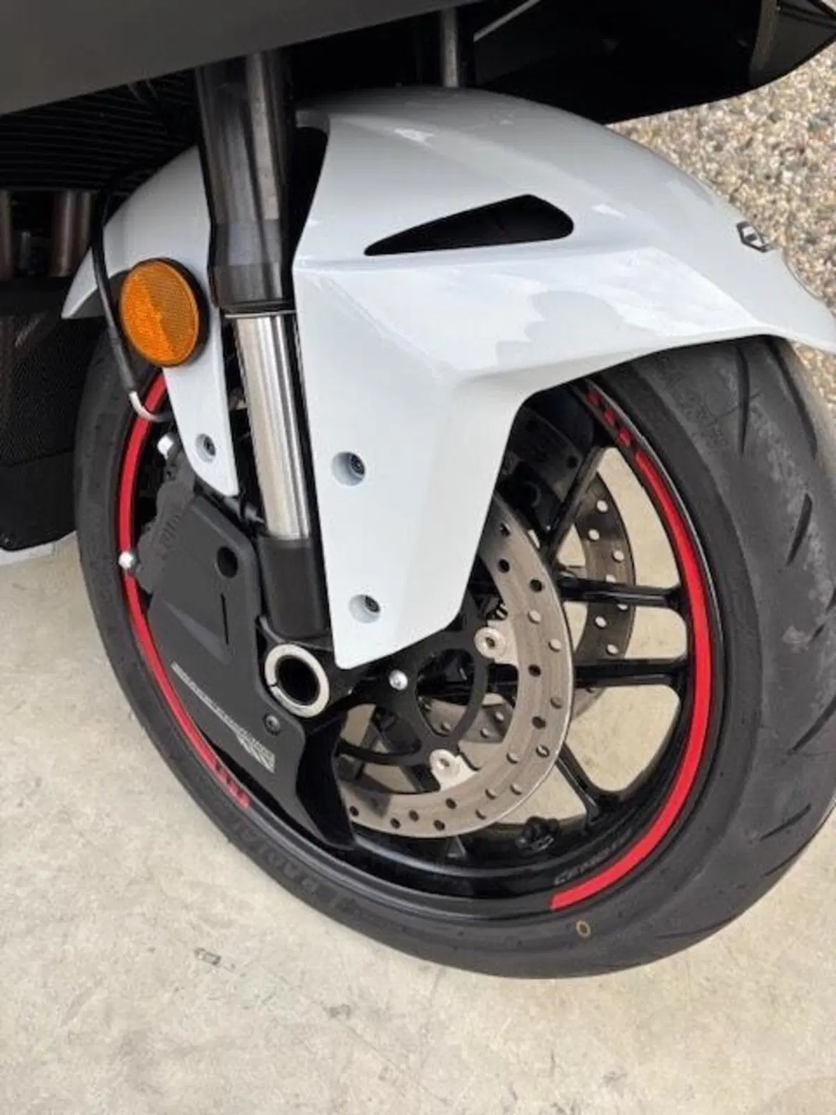 CFMOTO 675SR-R (2025 - 26) (20)