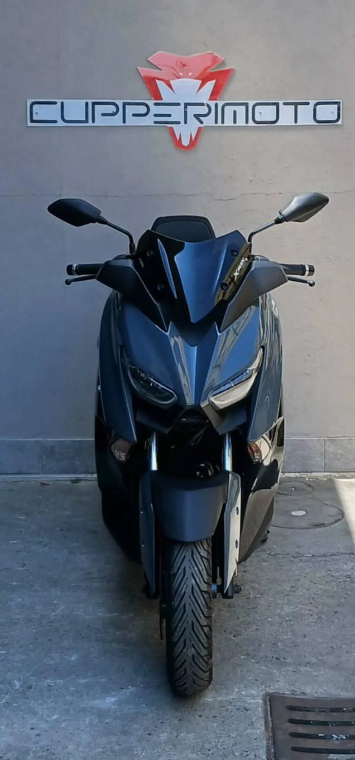 Yamaha X-Max 300 Tech Max (2021 - 24) (3)