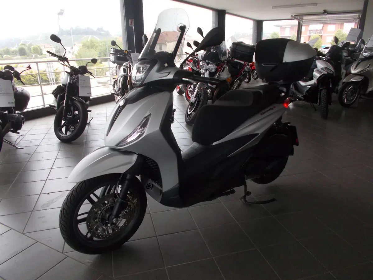 Piaggio Beverly 300 S ABS-ASR (2021 - 25)