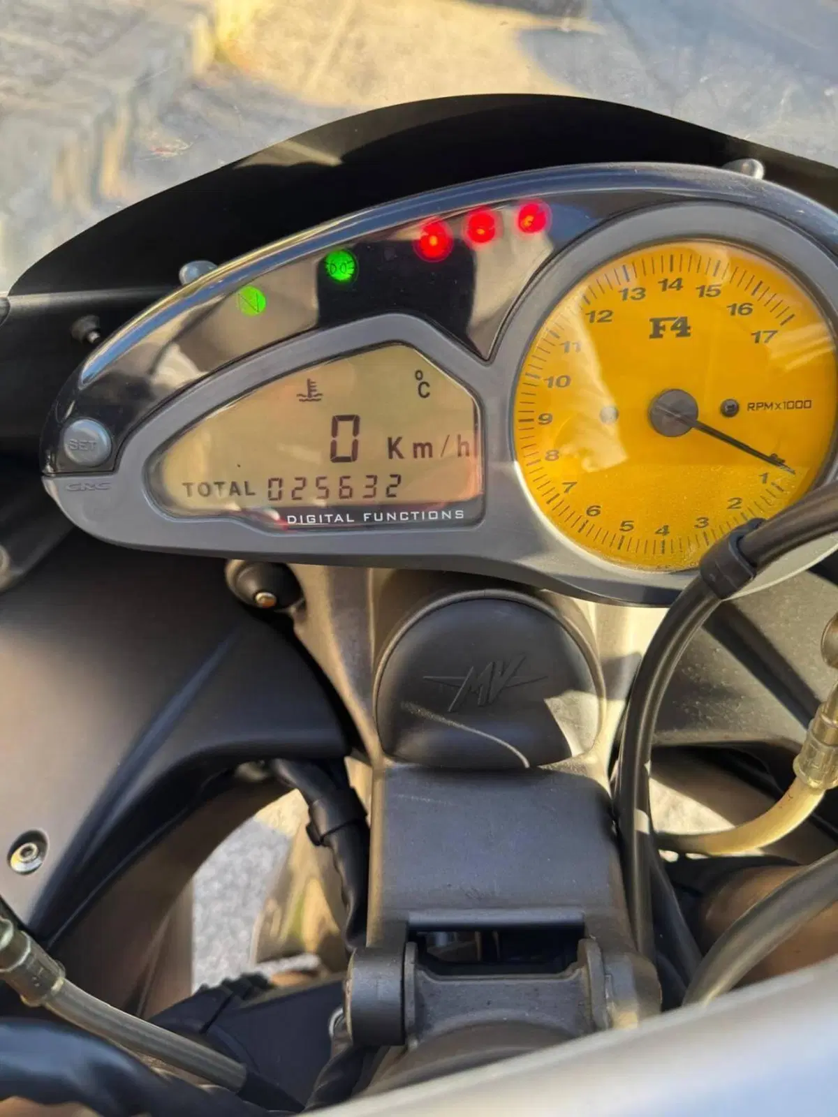 MV Agusta F4 750 S (2003 - 06) (8)