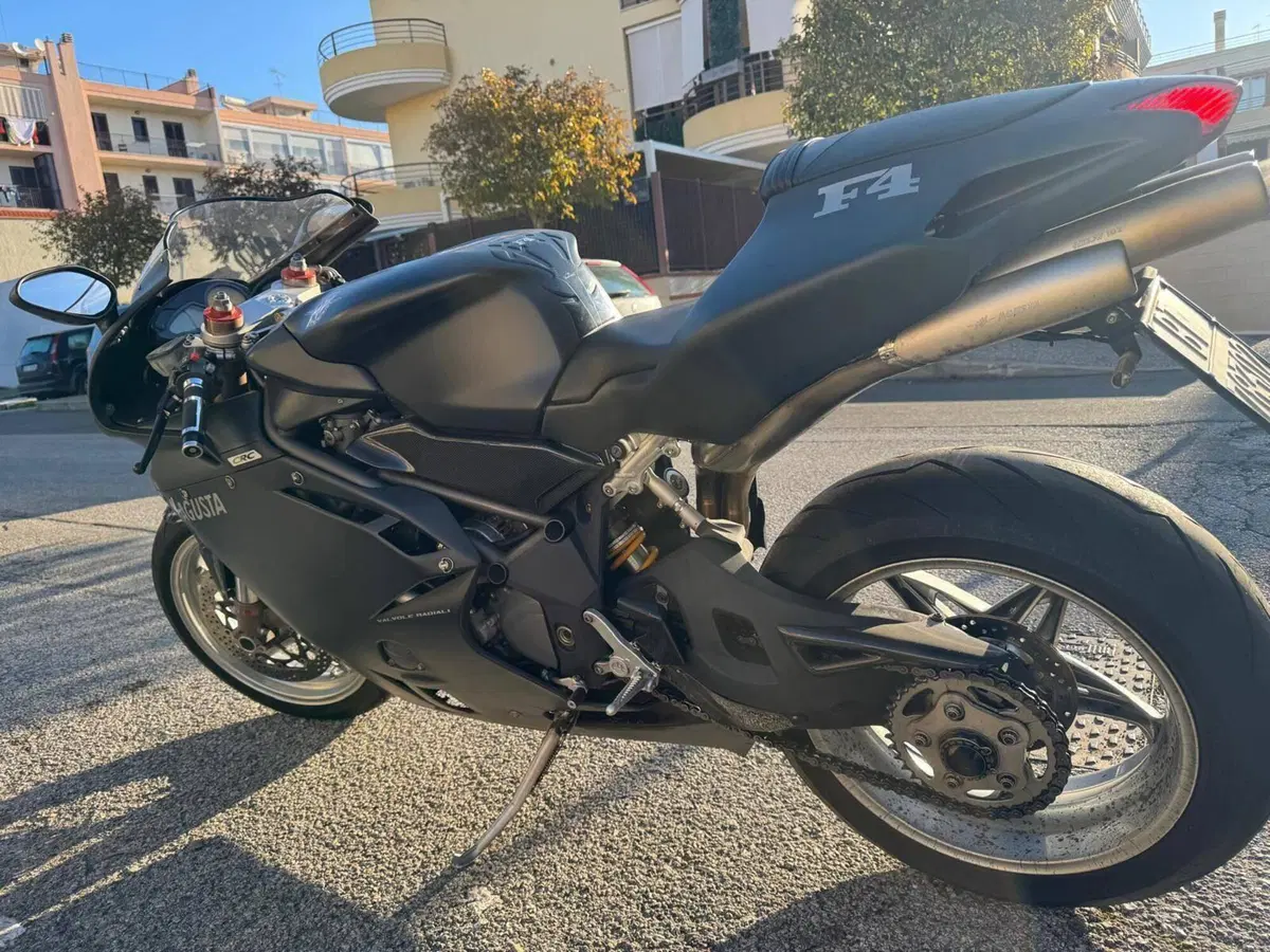 MV Agusta F4 750 S (2003 - 06) (10)