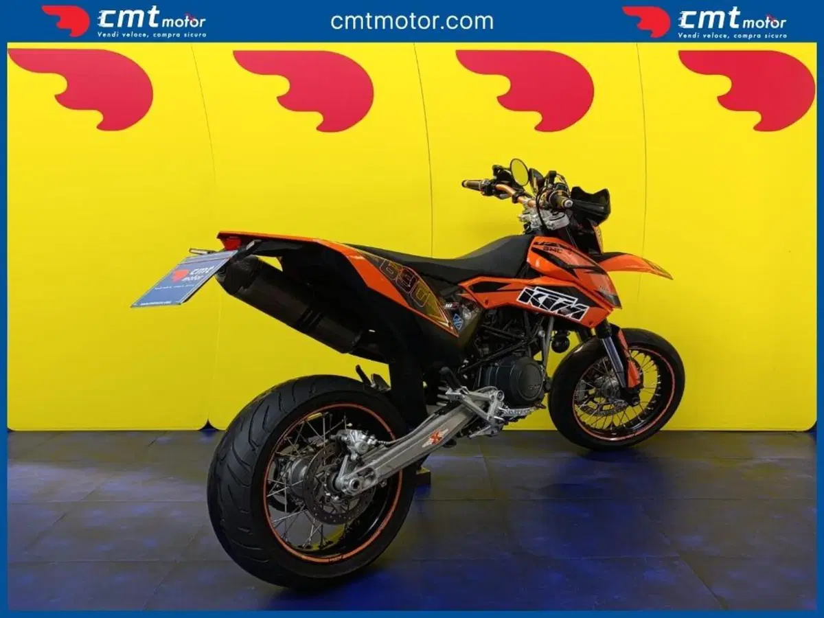 KTM 690 SMC (2008- 11) (4)