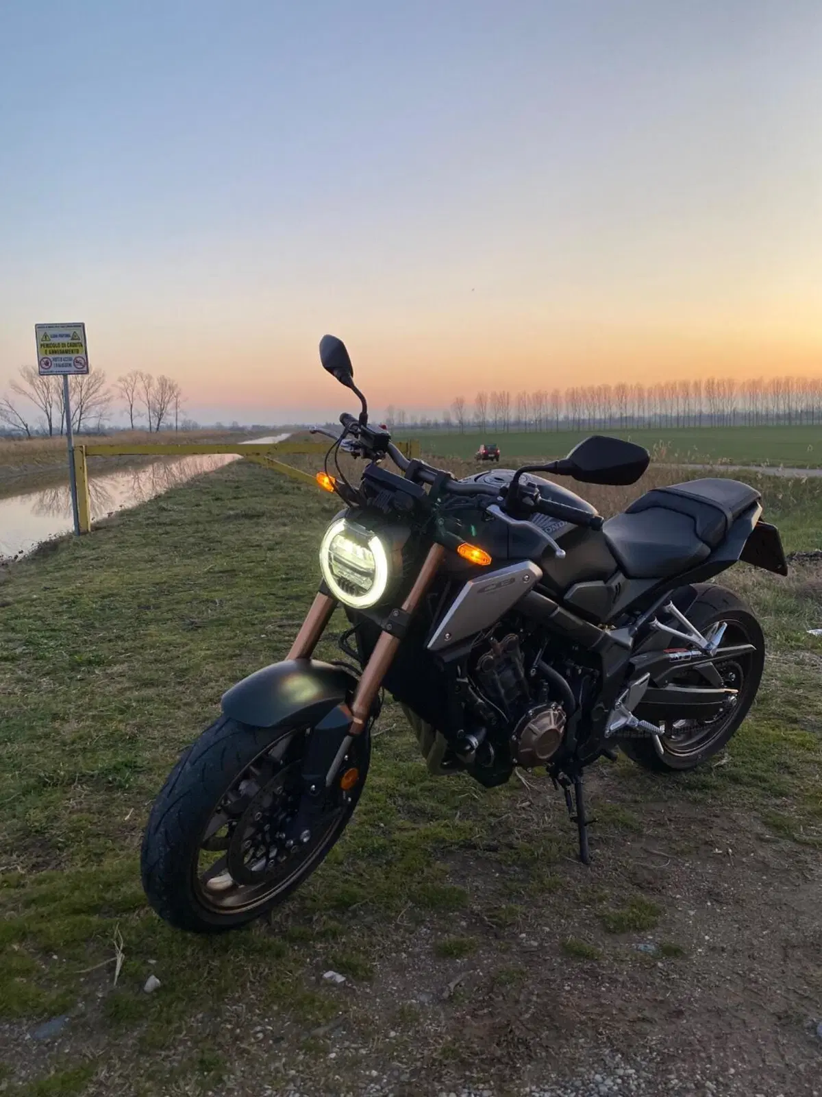 Honda CB 650 R (2021 - 23) (10)