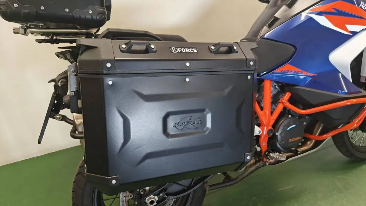 KTM 1290 Super Adventure R (2021) (3)