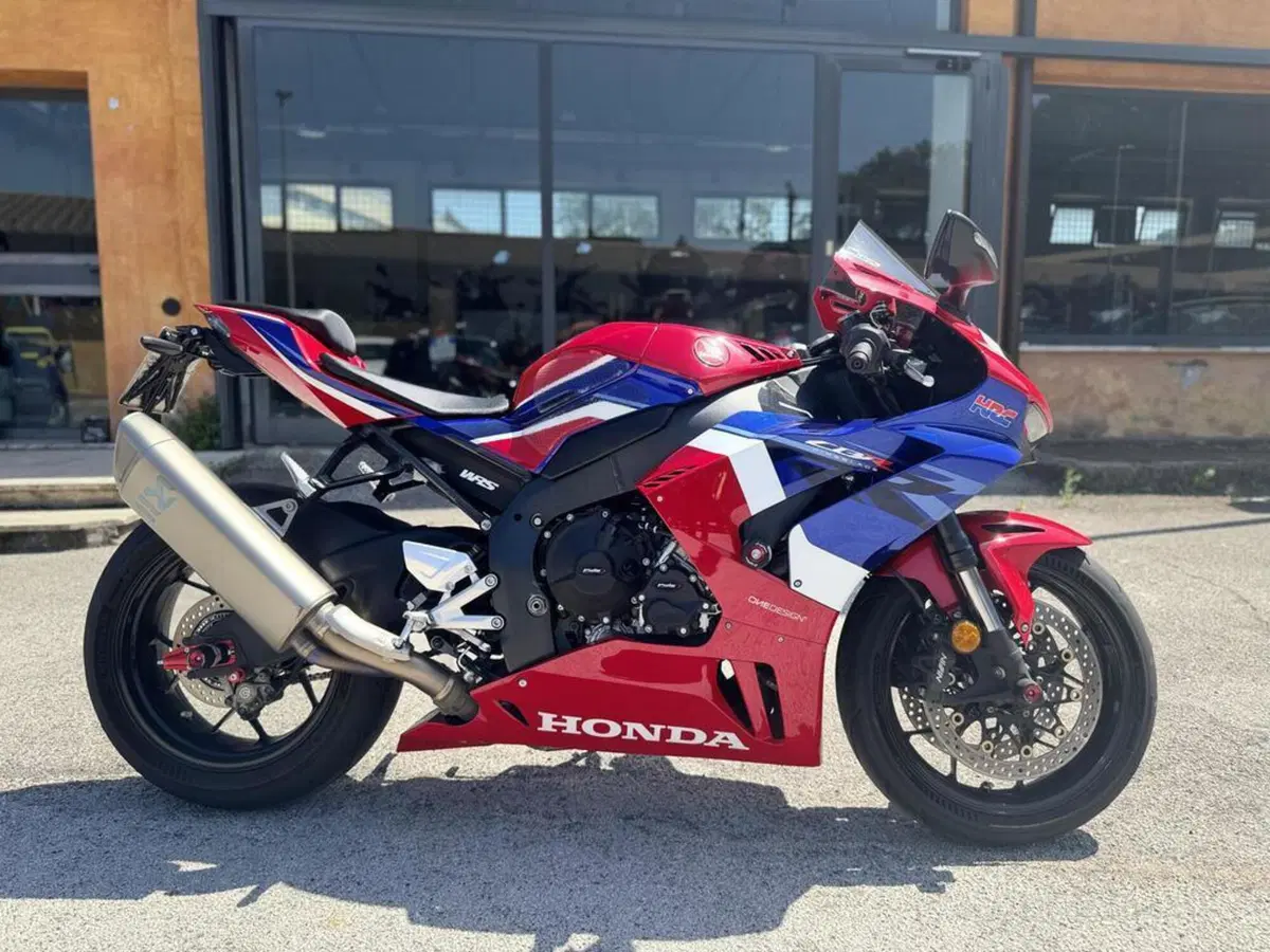 Honda CBR 1000 RR-R Fireblade (2020 - 21)