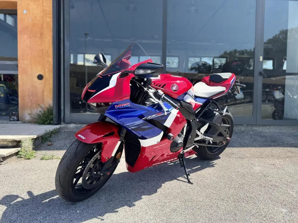 Honda CBR 1000 RR-R Fireblade (2020 - 21) (5)