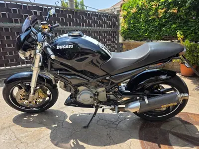 Ducati Monster 900 Dark I.E. (1999 - 02) usata
