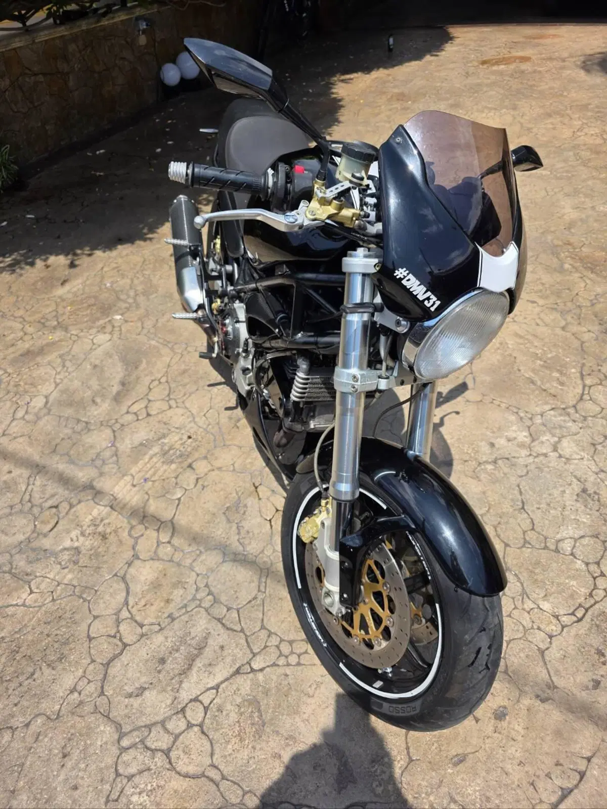 Ducati Monster 900 Dark I.E. (1999 - 02) (4)