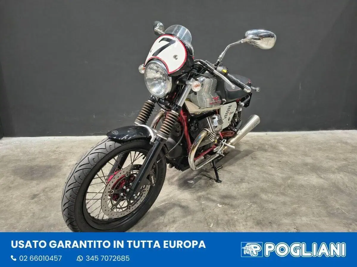 Moto Guzzi V7 Racer (2012 - 14) (4)