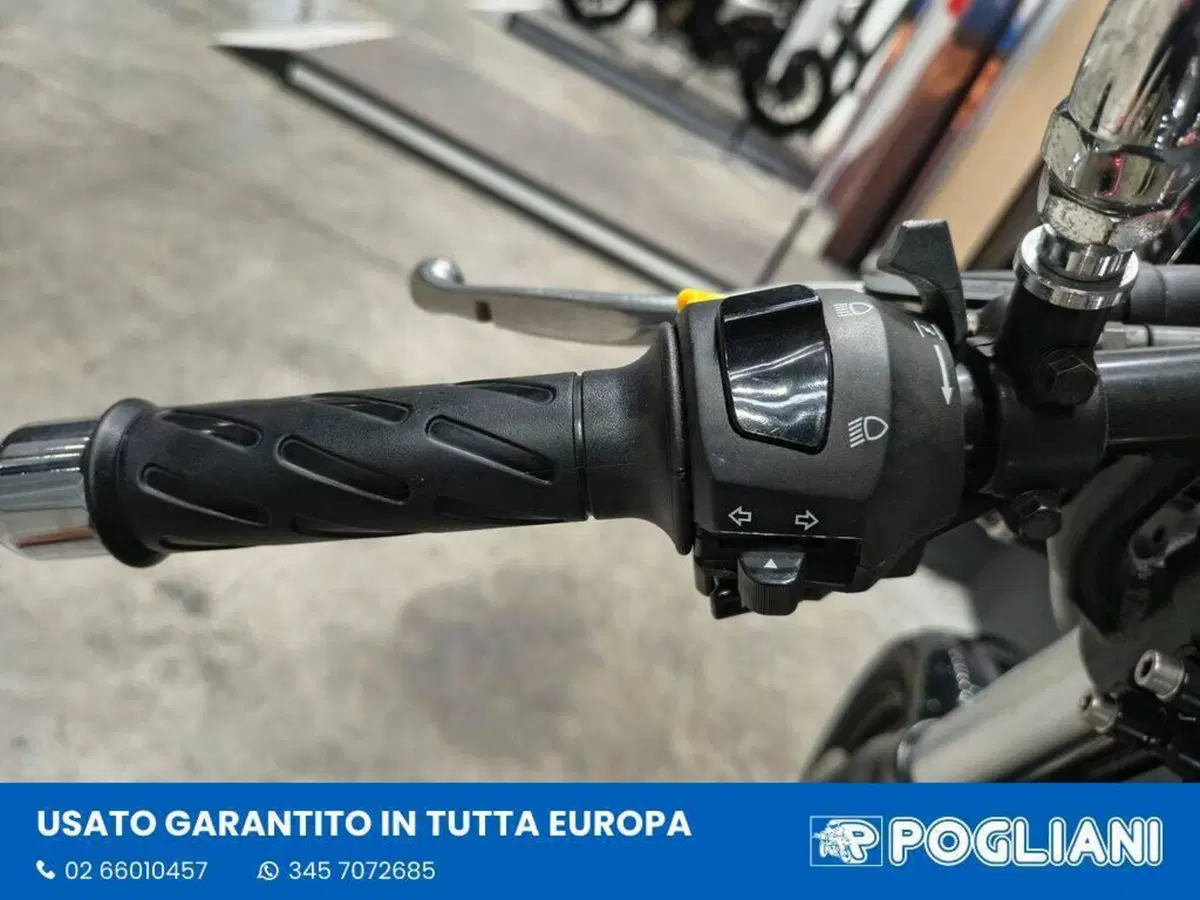 Moto Guzzi V7 Racer (2012 - 14) (14)