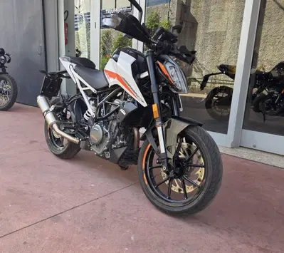 KTM 390 Duke (2021 - 23) usata