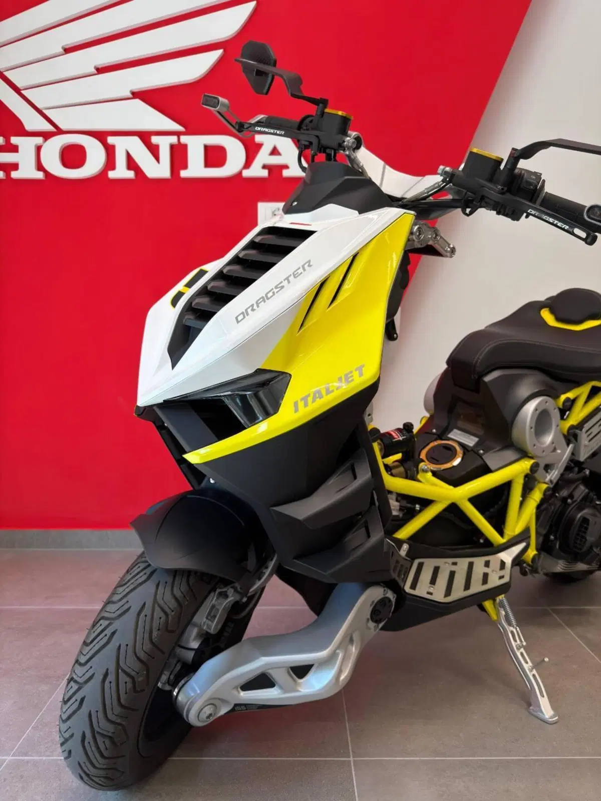 Italjet Moto Dragster 300 (2025 - 26) (3)