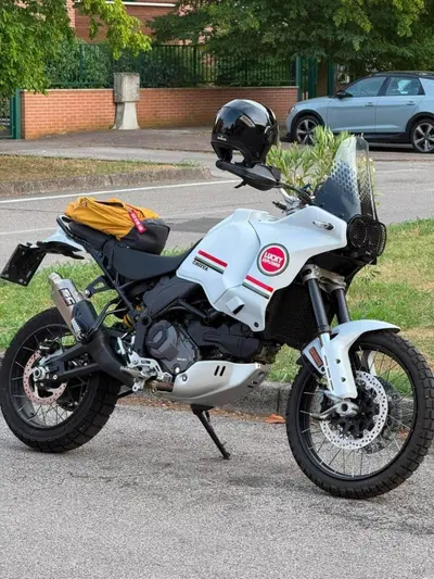 Ducati DesertX (2022 - 25) usata