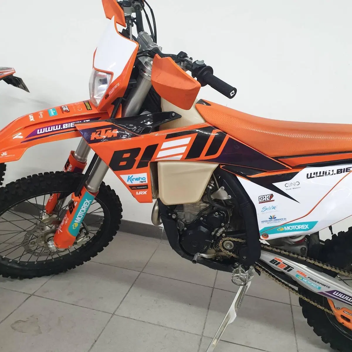 KTM 250 EXC-F (2024) (4)