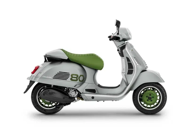 Vespa GTS 310 GTS 310 Edizione Ottantesimo (2026) (2)