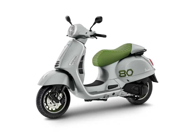 Vespa GTS 310 GTS 310 Edizione Ottantesimo (2026) (6)