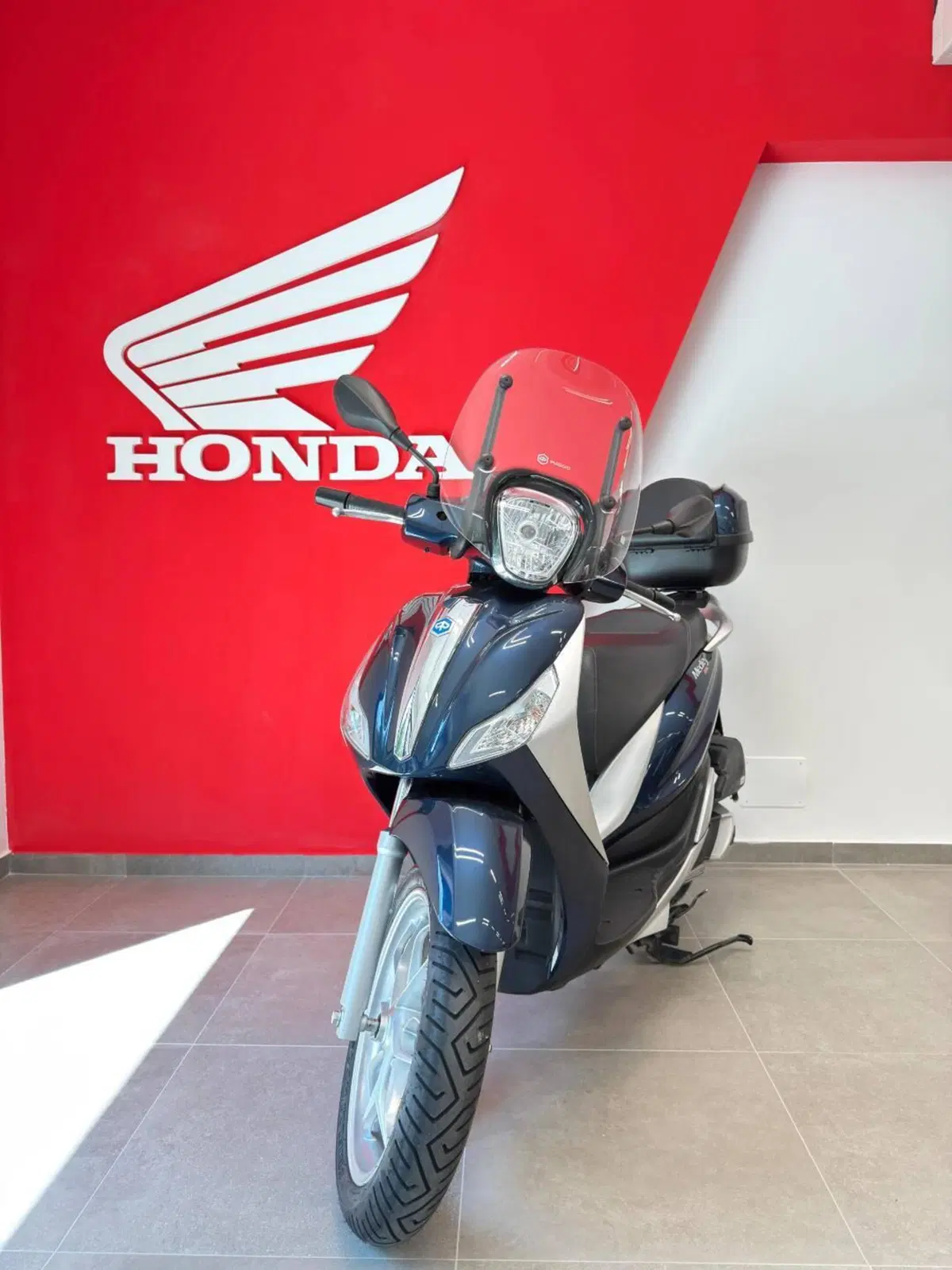 Piaggio Medley 150 ABS (2016 - 19) (2)