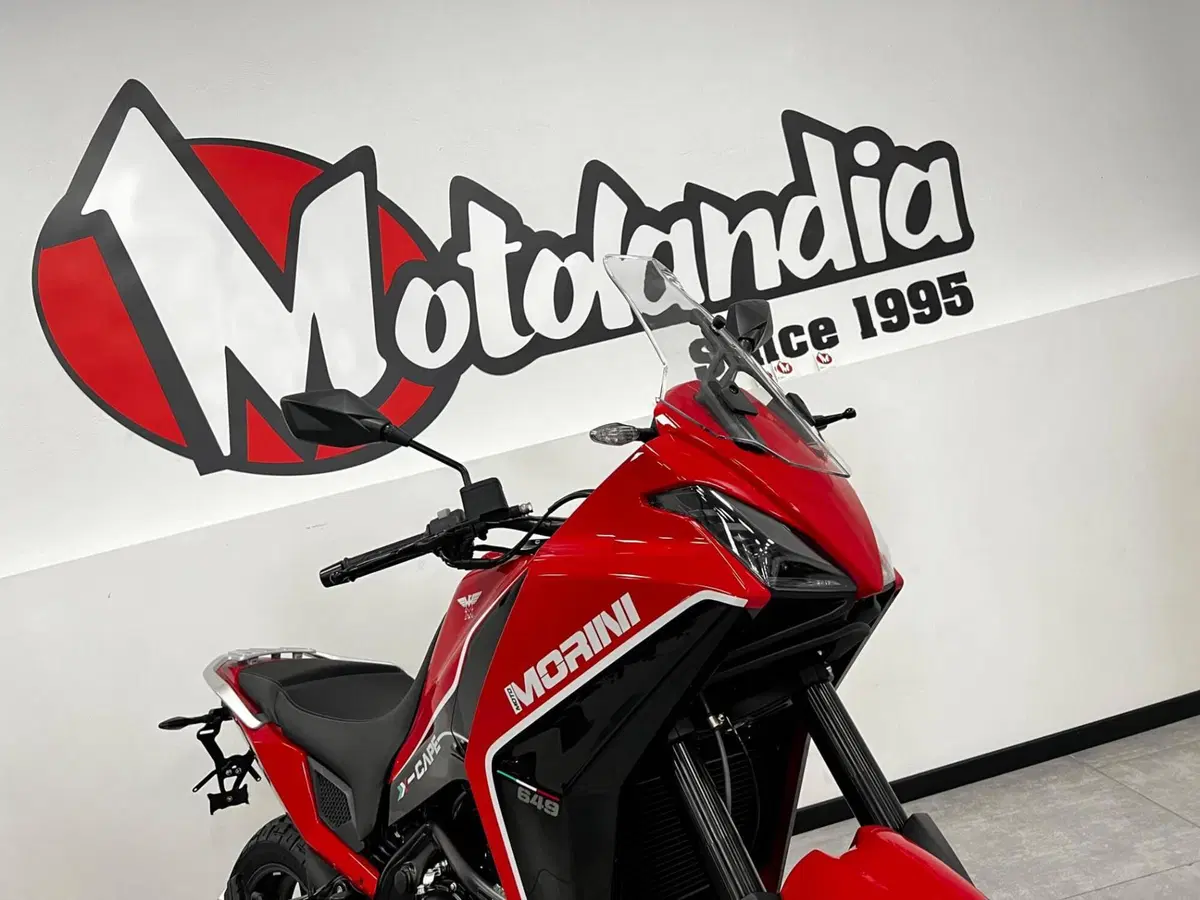 Moto Morini X-Cape 650 (2021 - 26) (2)