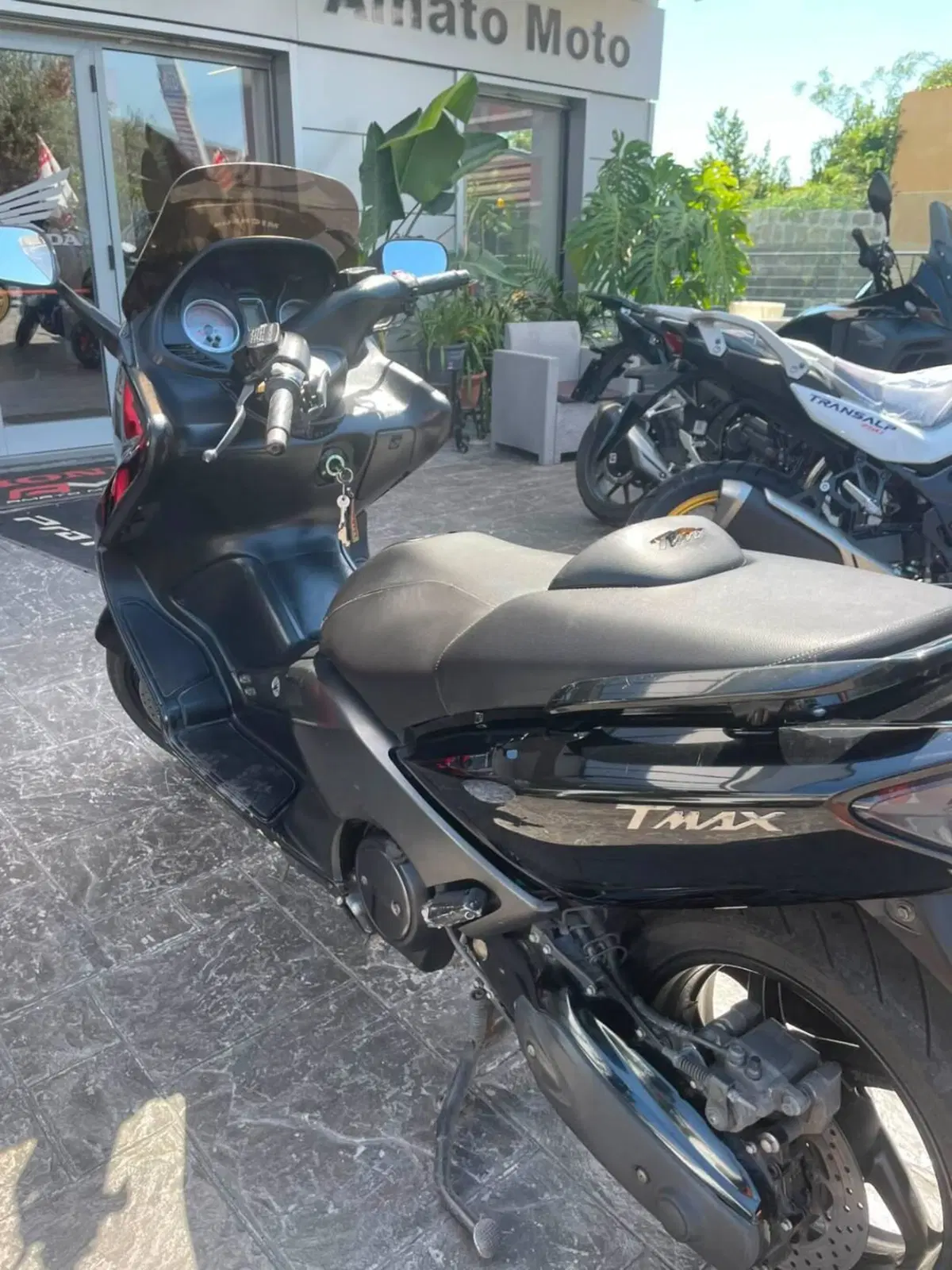 Yamaha T-Max 500 (2004 - 07) (3)