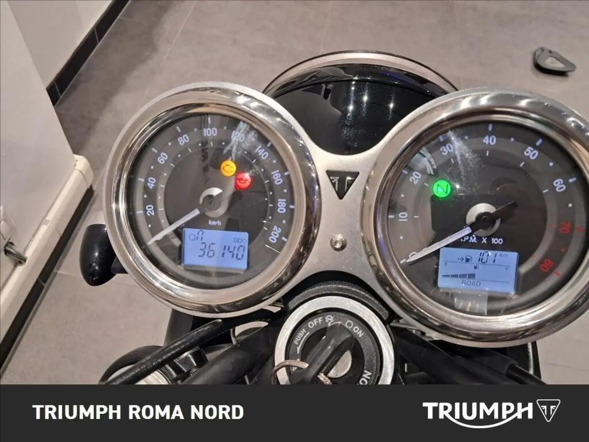 Triumph Bonneville T120 (2016 - 20) (7)
