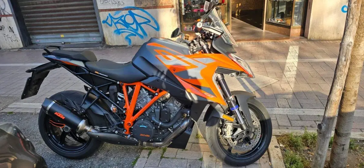 KTM 1290 Super Duke GT (2022 - 25) (4)