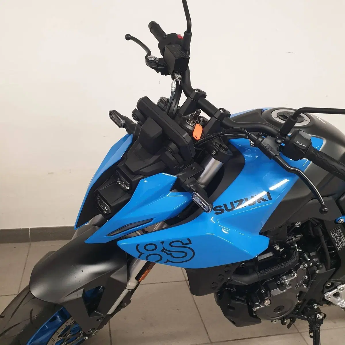 Suzuki GSX-8S (2023 - 24) (4)