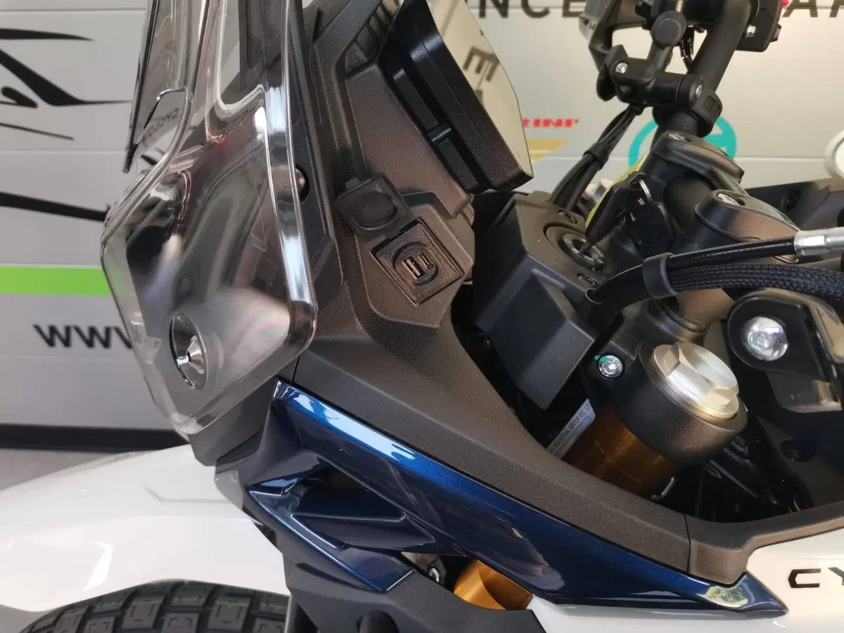 Cyclone RX2 (2026) (12)