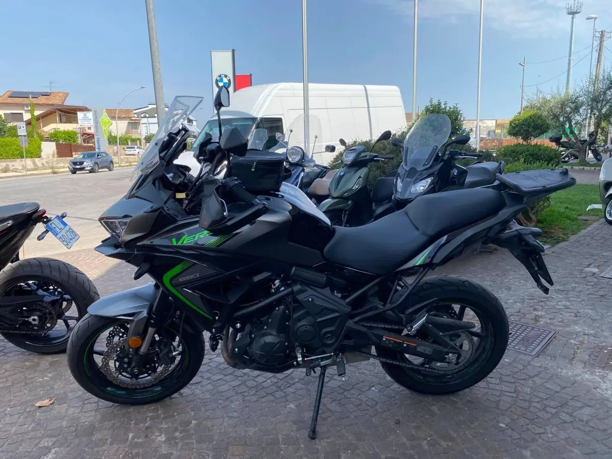 Kawasaki Versys 650 (2025 - 26) (2)