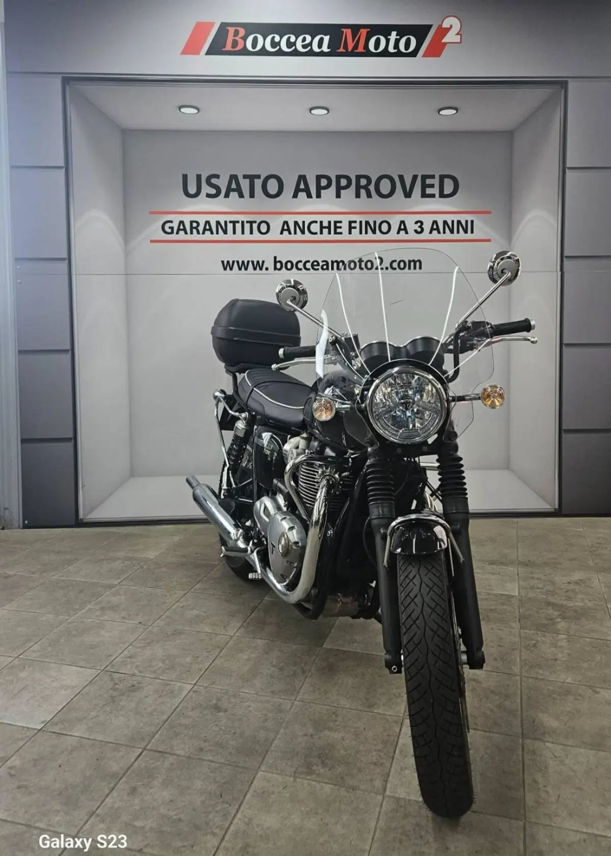 Triumph Bonneville T120 Black (2021 - 25) (2)