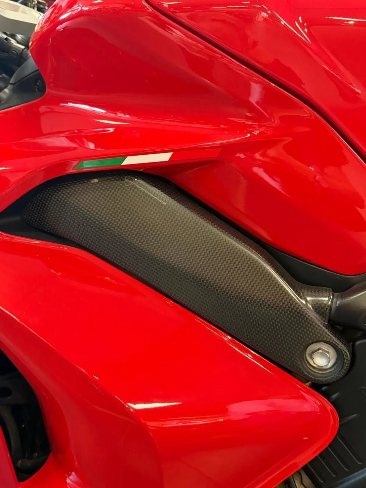Ducati Panigale V4 S (2022 - 24) (6)
