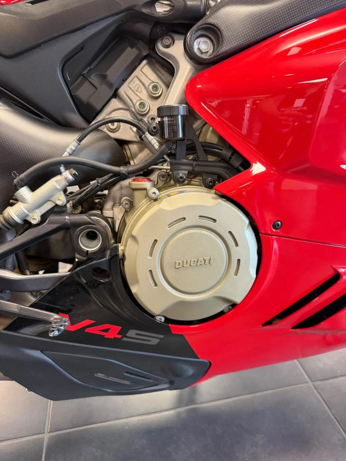 Ducati Panigale V4 S (2022 - 24) (17)
