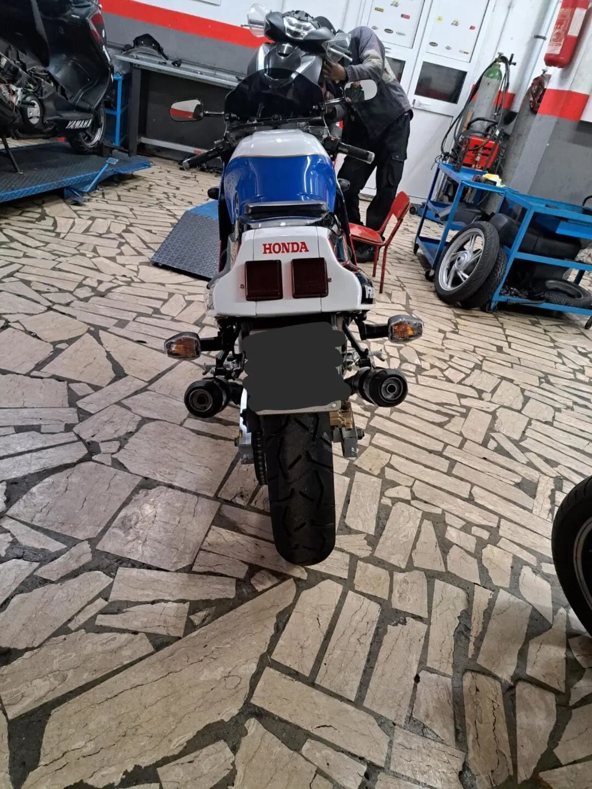 Honda VFR 750 F (1986 - 87) (4)