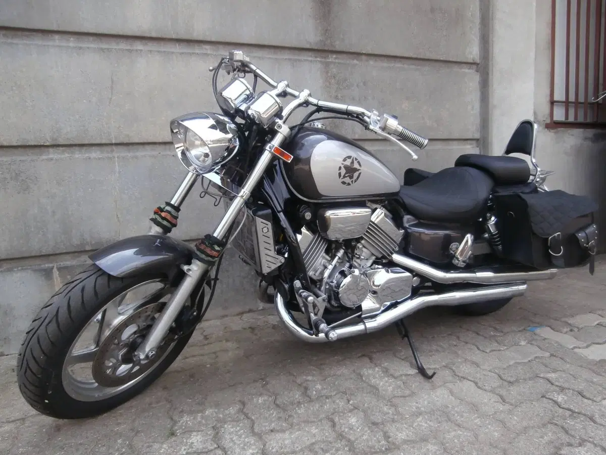 Honda VF 750 C (1985 - 01) (2)