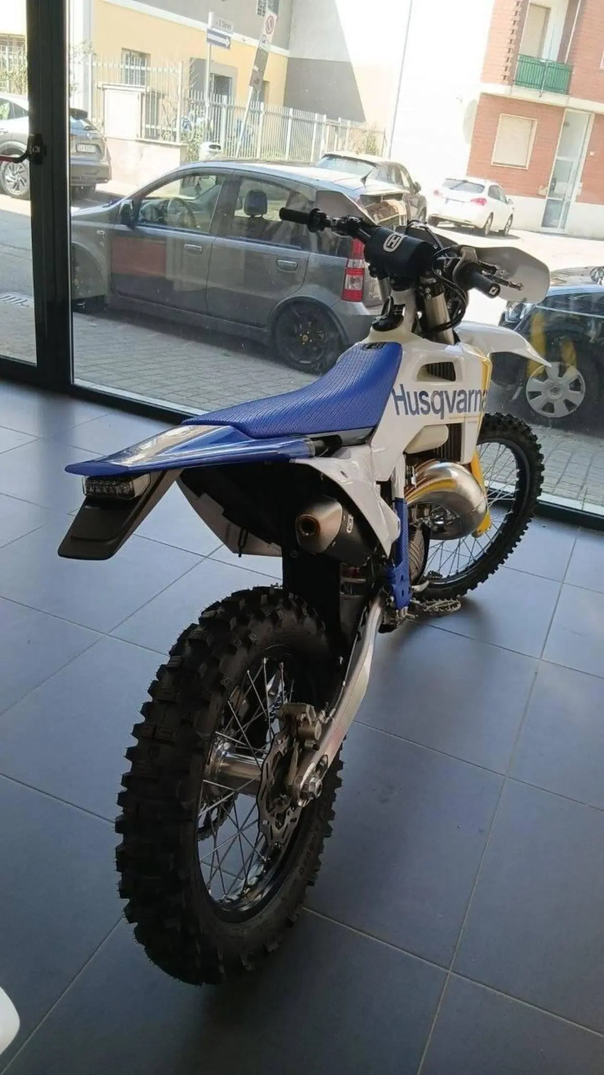 Husqvarna TE 125 (2027) (4)