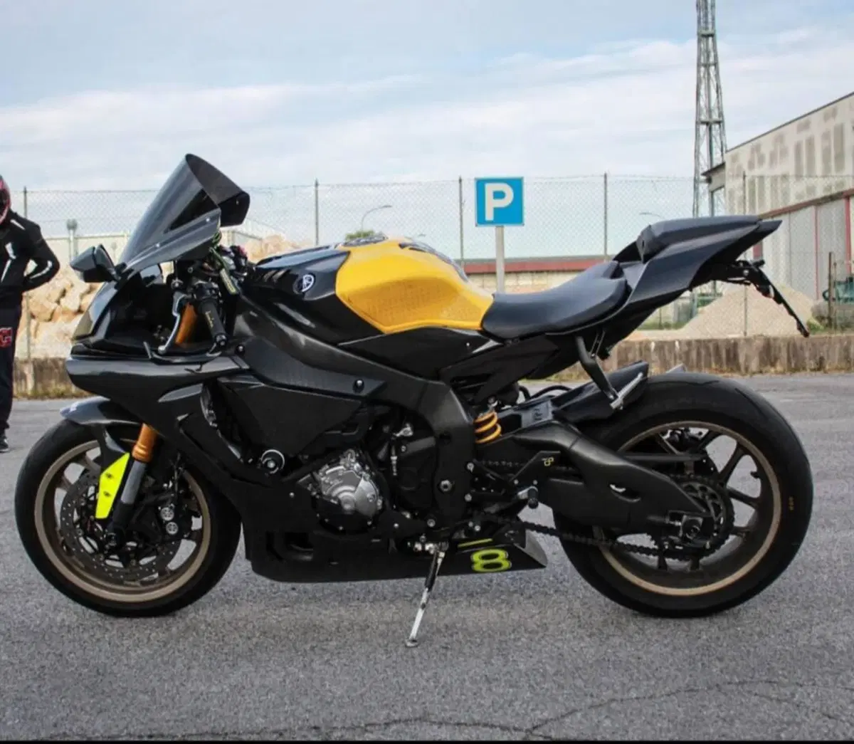 Yamaha YZF R1 60th Anniversary (2015 - 16) (4)