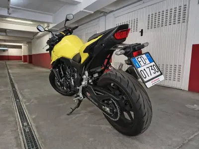 Honda CB 750 Hornet (2023 - 24) usata