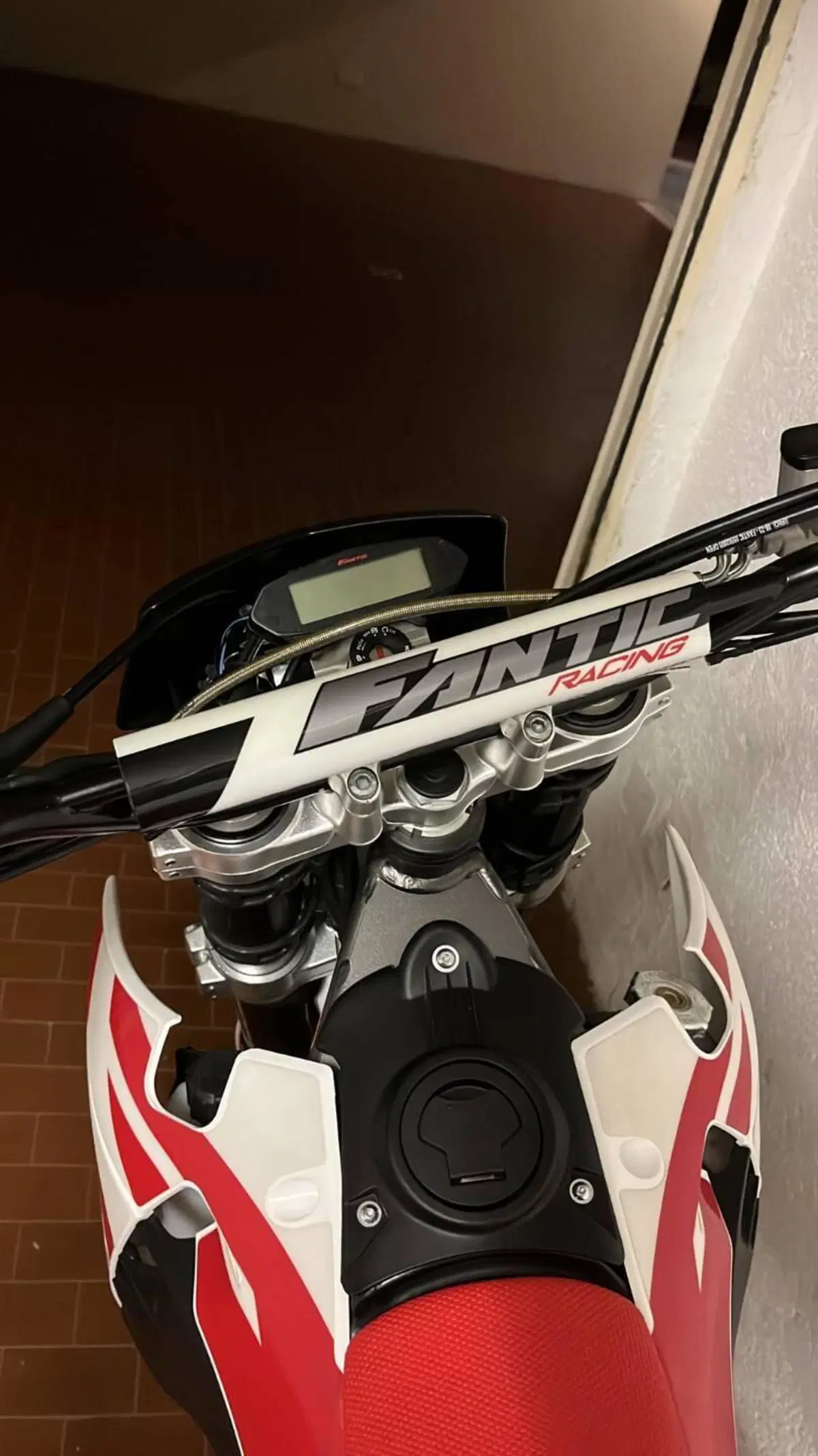 Fantic Motor XMF 125 Motard Performance 4T (2023 - 24) (9)